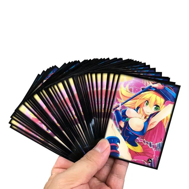 Ukuran yang disesuaikan Merah Hitam Dua warna Game Sleeve Kartu Untuk Mtg Yu-Gi-Oh TCG Kartu Disesuaikan Logo Dan Jenis Pola